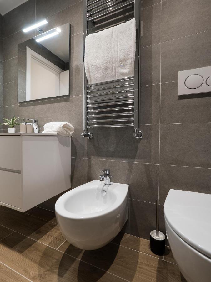 Casa Design Con A/C E Wifi_7 Minuti Ciampino Aeroporto Apartment Luaran gambar