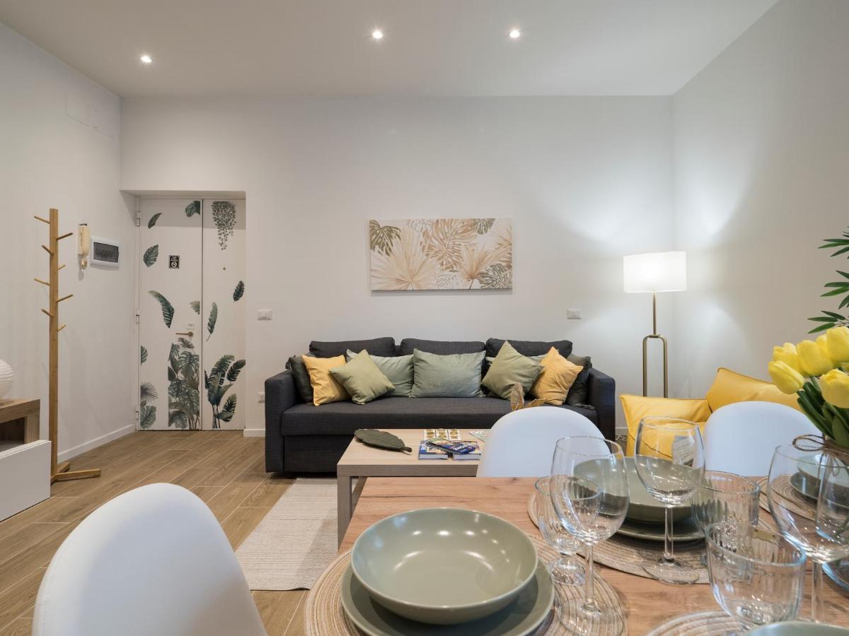 Casa Design Con A/C E Wifi_7 Minuti Ciampino Aeroporto Apartment Luaran gambar