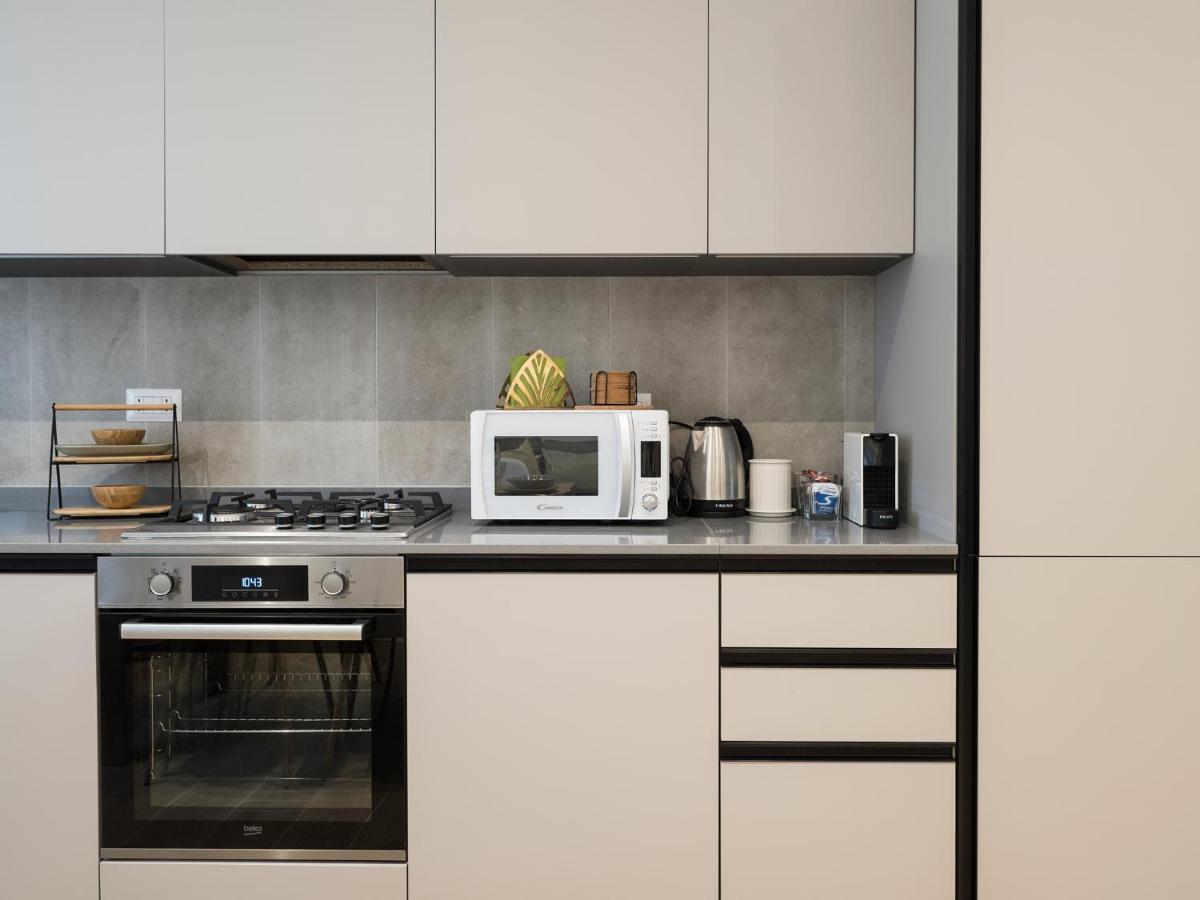 Casa Design Con A/C E Wifi_7 Minuti Ciampino Aeroporto Apartment Luaran gambar