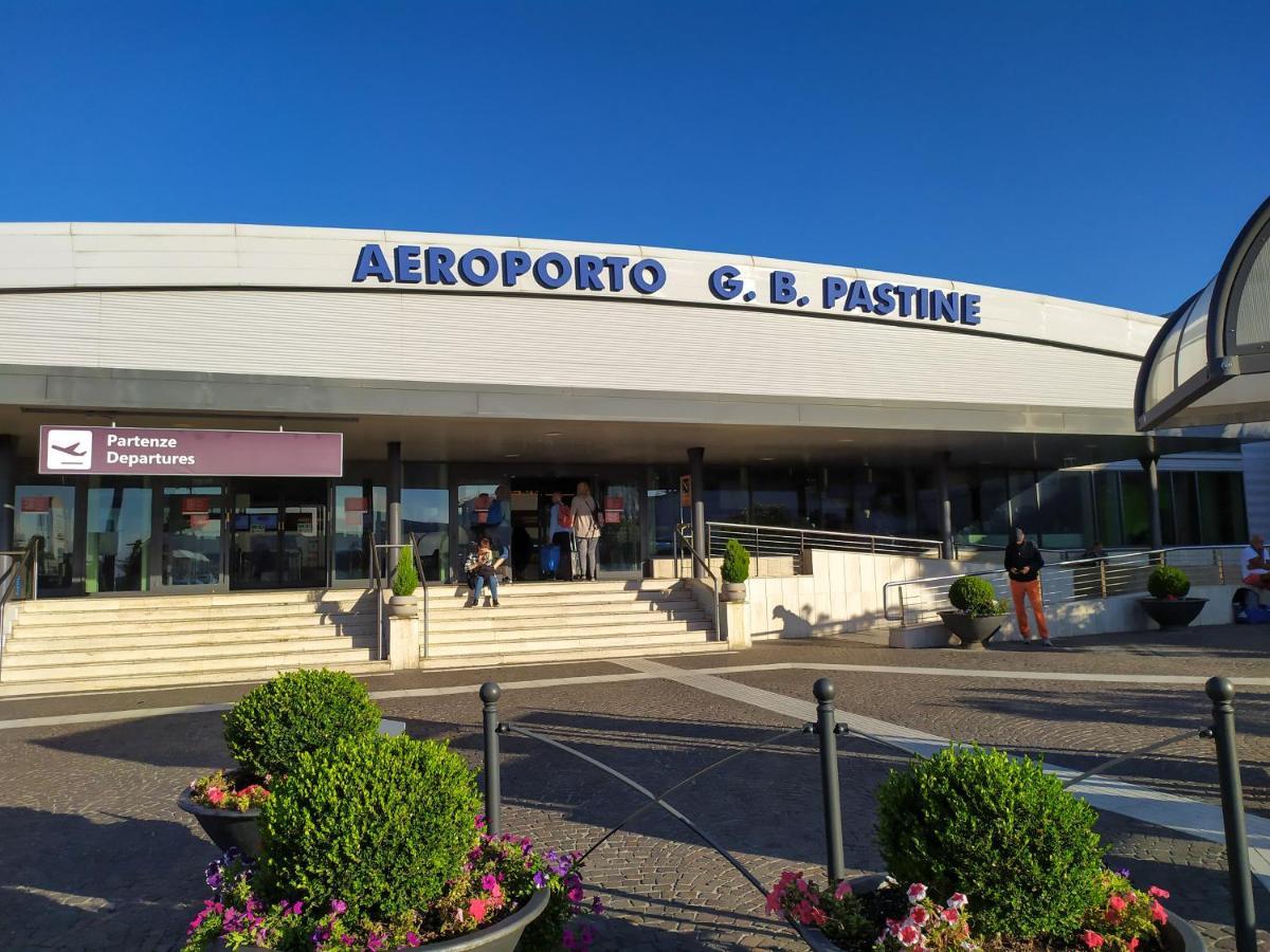 Casa Design Con A/C E Wifi_7 Minuti Ciampino Aeroporto Apartment Luaran gambar
