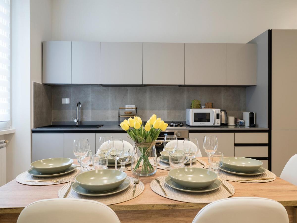 Casa Design Con A/C E Wifi_7 Minuti Ciampino Aeroporto Apartment Luaran gambar